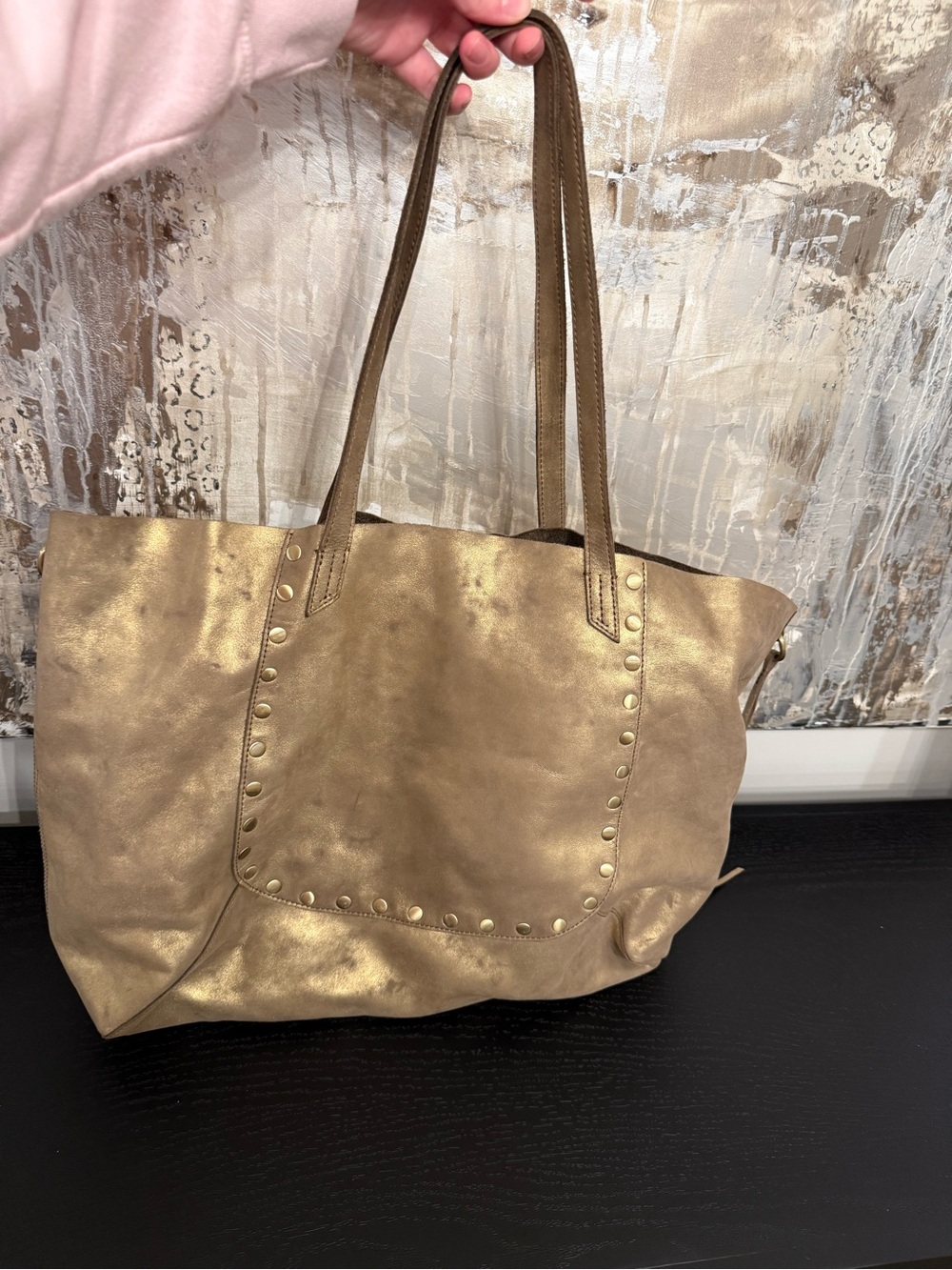 Hobo Metallic Shoulder Tote Bag - Picture 4 of 11